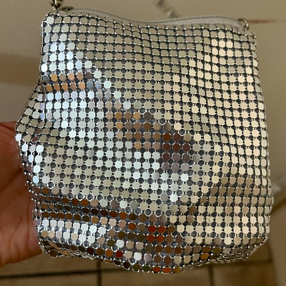 Small pouch